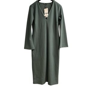 zara pleated dress limited edition NWT- ZARA- PLEATED DRESS WITH VOLUMINOUS TOP- LIMITED EDITION- BLUISH- S